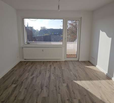 3 Zimmer-Wohnung mit Balkon im 3. OG, Erstbezug nach Vollmodernisierung