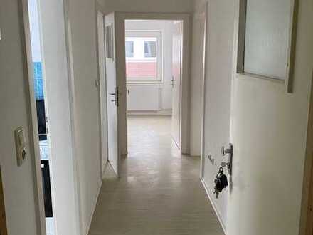 *ab sofort* 3-Zimmerwohnung im Dachgeschoss