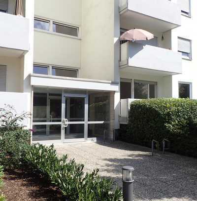 Gepflegte 1-Zimmer-Wohnung mit Balkon und Einbauküche in Saarbrücken - Innenstadt
