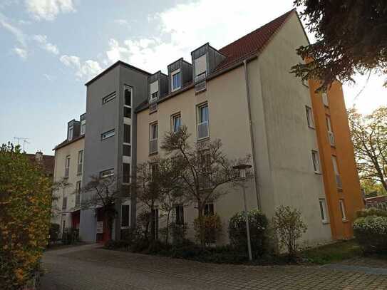 Exklusive 2-Zimmer-Wohnung mit gehobener Innenausstattung mit Balkon in Neumarkt in der Oberpfalz