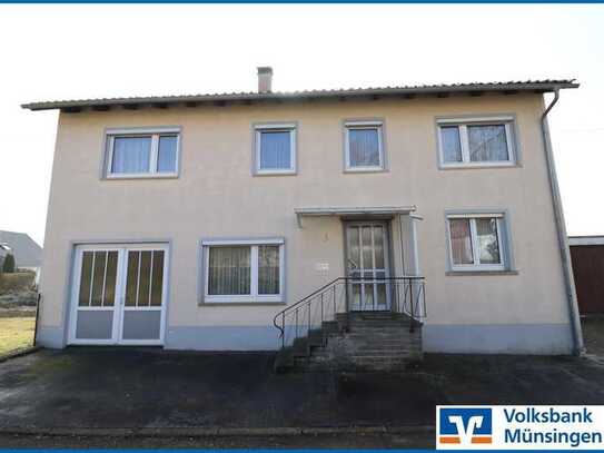 Einfamilienhaus mit viel Potential, Garten, Garage und zusätzl. Obstbaumgrundstück in Mehrstetten!