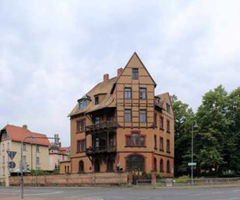 Mitgestalten und Einziehen! 5-Zimmer-Wohnung in historischem Stadthaus, Renovierung nach Wunsch