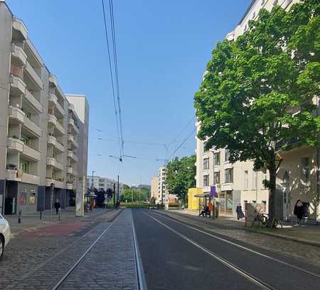 zentral + Terrasse --- Büro nahe Bersarinplatz & Frankfurter Tor