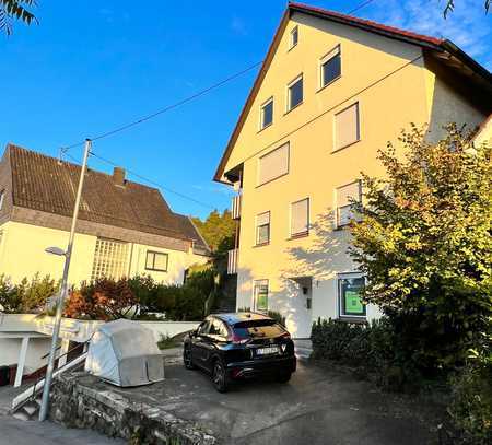 GEFRAGTE LAGE IN S-ROHRACKER: 4-FAMILIENHAUS + BAUPLATZ MIT FANTASTISCHER AUSSICHT!!!