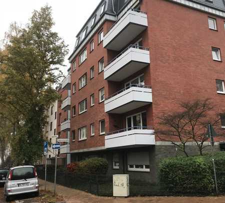 frisch renovierte 2-Zimmer-Wohnung mit Balkon