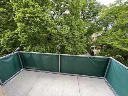 Schöne geräumige 1-Zimmer-Wohnung mit Balkon in Berlin