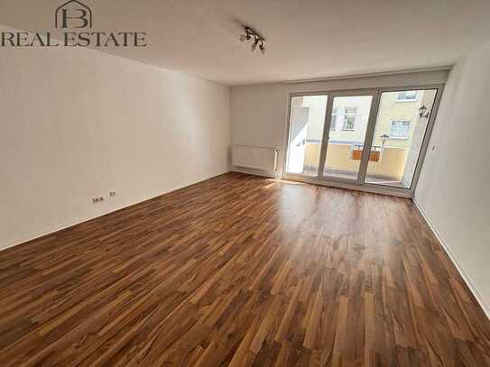 2-Zimmer-Wohnung mit Einbauküche und Loggia