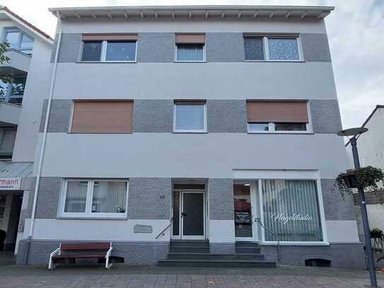 Modernisierte 3-Zimmer-Wohnung mit Balkon in Bad Lippspringe