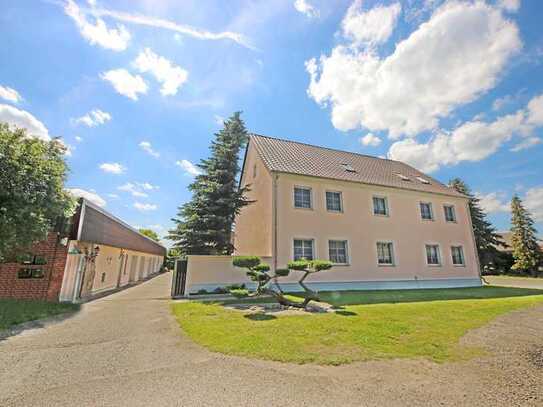 Hochwertiger 4-Seitenhof mit 4 Wohneinheiten, ca. 9.000 m² Grdst. in Jessen-Ideal für Pferdehaltung