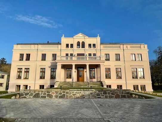 !!! hochwertige 2-Raum Wohnung im historischem Gutshaus !!!