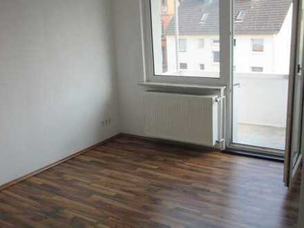 Schöne 2 Zimmer Wohnung im Östlichen Ringgebiet mit Balkon und EBK