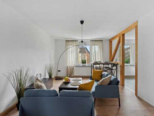 Moderne 4 Zimmer Wohnung mit hochwertigen Einrichtung und Einbauküche
