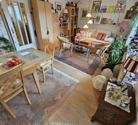 Schöne 2-Zimmer-Wohnung mit Balkon und Blick ins Grüne