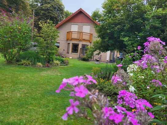 Berliner Vorstadt: Exklusives-Haus in grüner Naturidylle