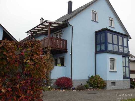 Gepflegtes XL-Wohnhaus mit Scheune und herrlichem Garten in Feldrandlage - ideal für 2 Generationen