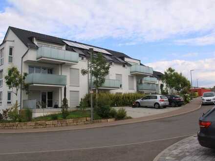 Neubau Erdgeschosswohnung mit Terrasse in Feldrandlage