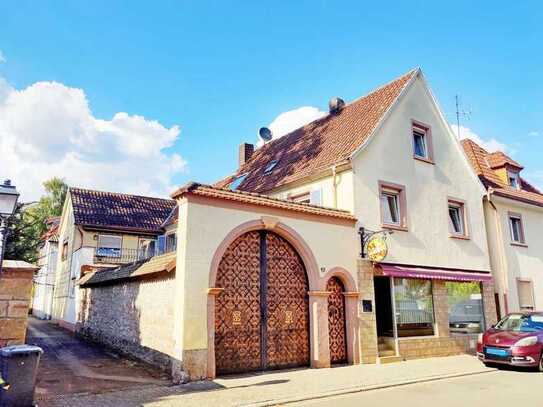 Wohn- und Geschäftshaus mit Hof und Dachterrasse in Edesheim