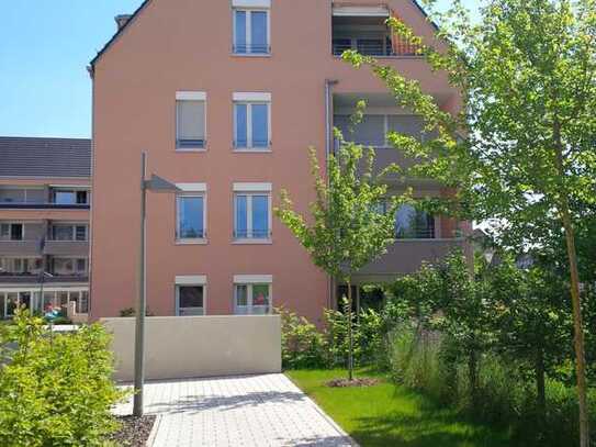 Moderne 3-Raum-Wohnung mit gehobener Innenausstattung und Loggia