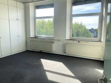 Moderne Bürofläche mit ca. 30 m² in TOP-Lage in Solingen Wald