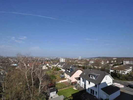 Büro mit Blick über Bonn - und mit Parkplätzen + Bushaltestelle vor der Tür!