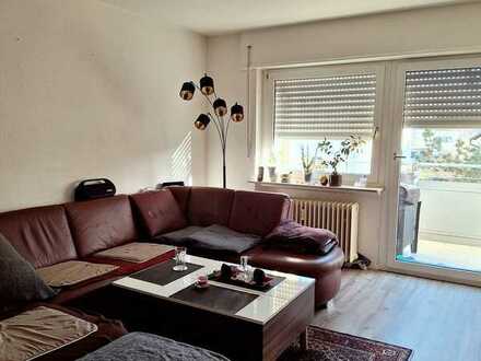 Stilvolle, sanierte 2-Zimmer-Wohnung mit Balkon in Heddesheim