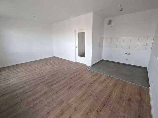 Erstbezug nach Sanierung - 2-Zimmer-Wohnung mit Balkon