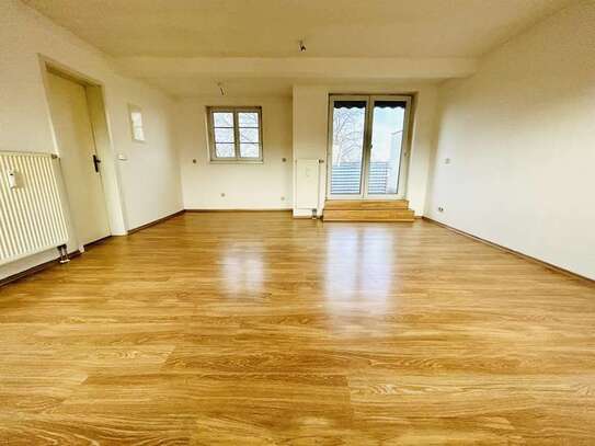 stilvolle 4 Raum Maisonette-Wohnung mt Balkon in top gepflegter Wohnanlage in Meuselwitz!