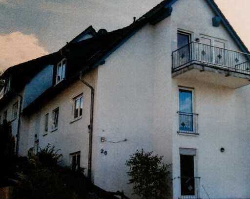 Gepflegte 3-Zimmer-Wohnung mit Terrasse und EBK in Gummersbach