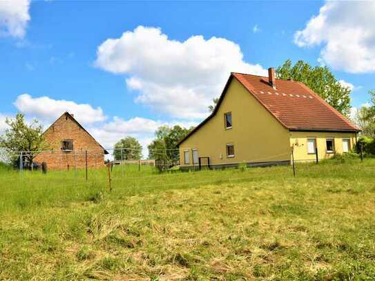 EFH mit Garagen und Nebengebäuden Viel Platz auf 4313 m² Nähe Stettiner Haff