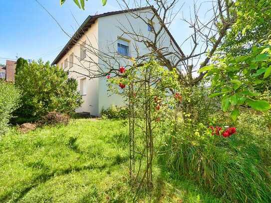 Attraktive
4-Zimmer-Wohnung
mit großem Gartenanteil
in ruhiger Lage
von Aspach Rietenau