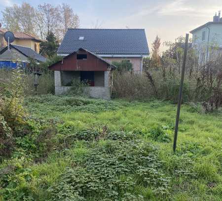 Neuenhagen bei Berlin, OT Bollensdorf! Abrisshaus auf super geschnittenem Süd-Grundstück