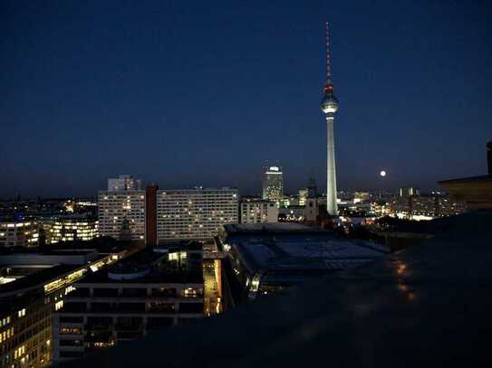 2,5-Zimmer-Wohnung mit Balkon in Berlin Tiergarten