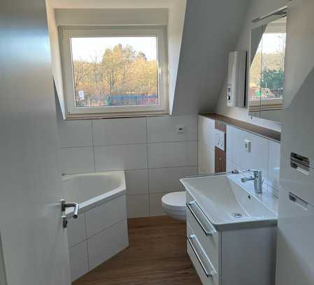 Frisch sanierte 2,5-Zimmer-Wohnung mit Einbauküche in Grevenbroich