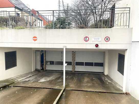 Sehr gut gelegener Tiefgaragenstellplatz in gepflegtem Mehrfamilienhaus zu vermieten