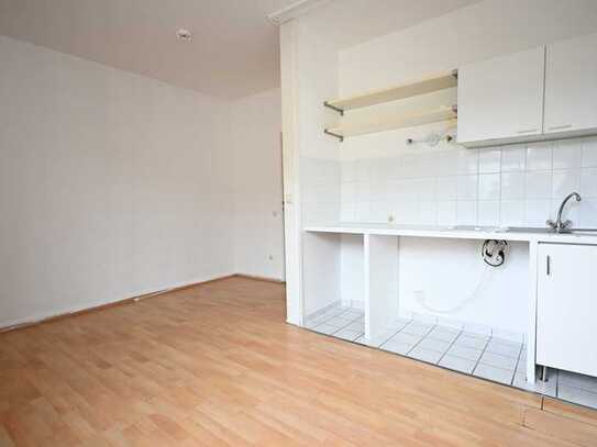 AB SOFORT! Modernes Appartement in zentraler Lage mit EBK!