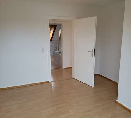 Stilvolle 4,5-Zimmer-Dachgeschosswohnung in Darmstadt