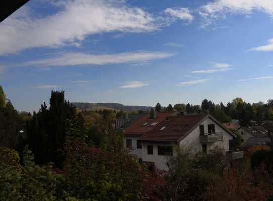 Sonnige 3,5 Zimmer Wohnung in Aussichtslage