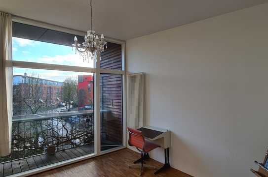 WG Zimmer 16qm + Balkon