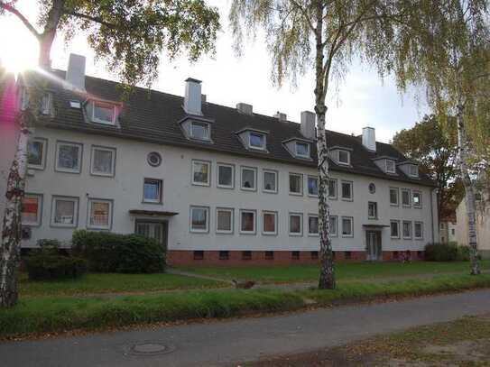 St. Gertrud, sanierte 2 Zimmer EG-Wohnung mit PV-Anlage, Laminat und Dusche