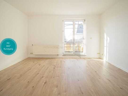 !! Frisch gestrichen !! helle 2 Zimmer-Wohnung mit Tageslichtbad und Balkon in C-Ebersdorf