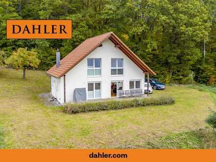 Modernes Einfamilienhaus in prominenter Rand- und Aussichtslage von Welzheim