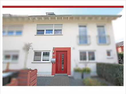 Attraktiver Preis!
Modernes Reihenmittelhaus mit kleinem Garten in zentraler Lage von 
Widdersdorf