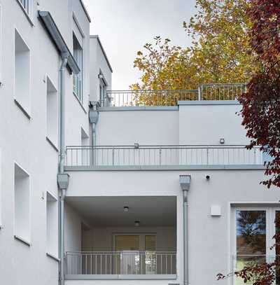 Neue Wohnung im Kernsanierten KFW 70EE Haus mit großer Loggia - Terrasse