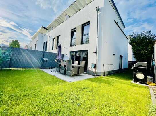 Schönes Reihenendhaus mit Dachterrasse und zwei PKW-Stellplätzen in naturnaher Lage Riedstadt-Goddel