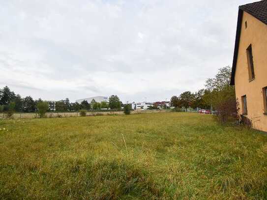 Preisanpassung! - Baugrundstück direkt am Bahnhof in Altdorf West