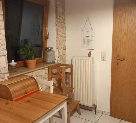 Attraktive und gepflegte 2-Zimmer-Erdgeschosswohnung mit Terrasse und EBK in Quirnbach/Pfalz