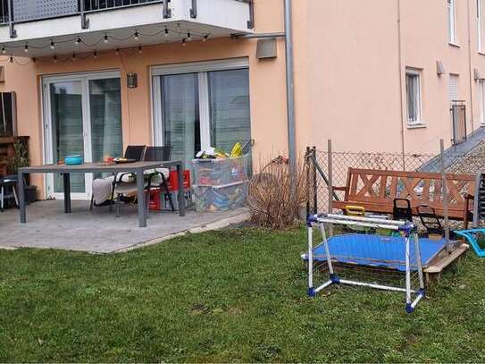 Geschmackvolle 3-Zimmer-EG-Wohnung mit Terasse und Garten in Ingolstadt