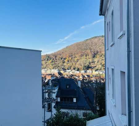 Bestlage am Heidelberger Schloß: modernisierte 3ZKB mit Balkon und Blick über die Altstadt