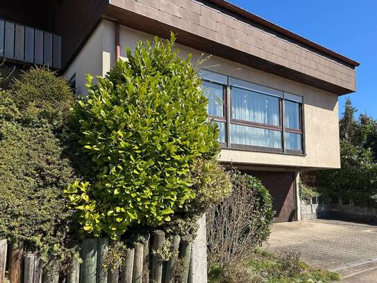Ihr Start ins Wohnglück! Freistehendes Einfamilienhaus mit Weitblick