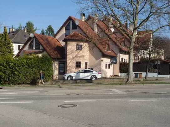 Stilvolle 3-Raum-Wohnung mit Balkon und Einbauküche in Brackenheim